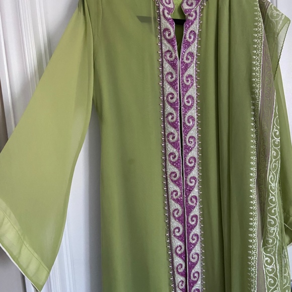 Like new Beaded Pakistani Kameez Tunic & Dupatta - Picture 6 of 7